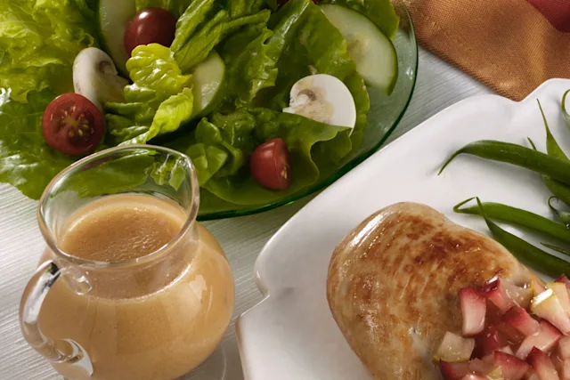Refreshing Cranberry Vinaigrette
